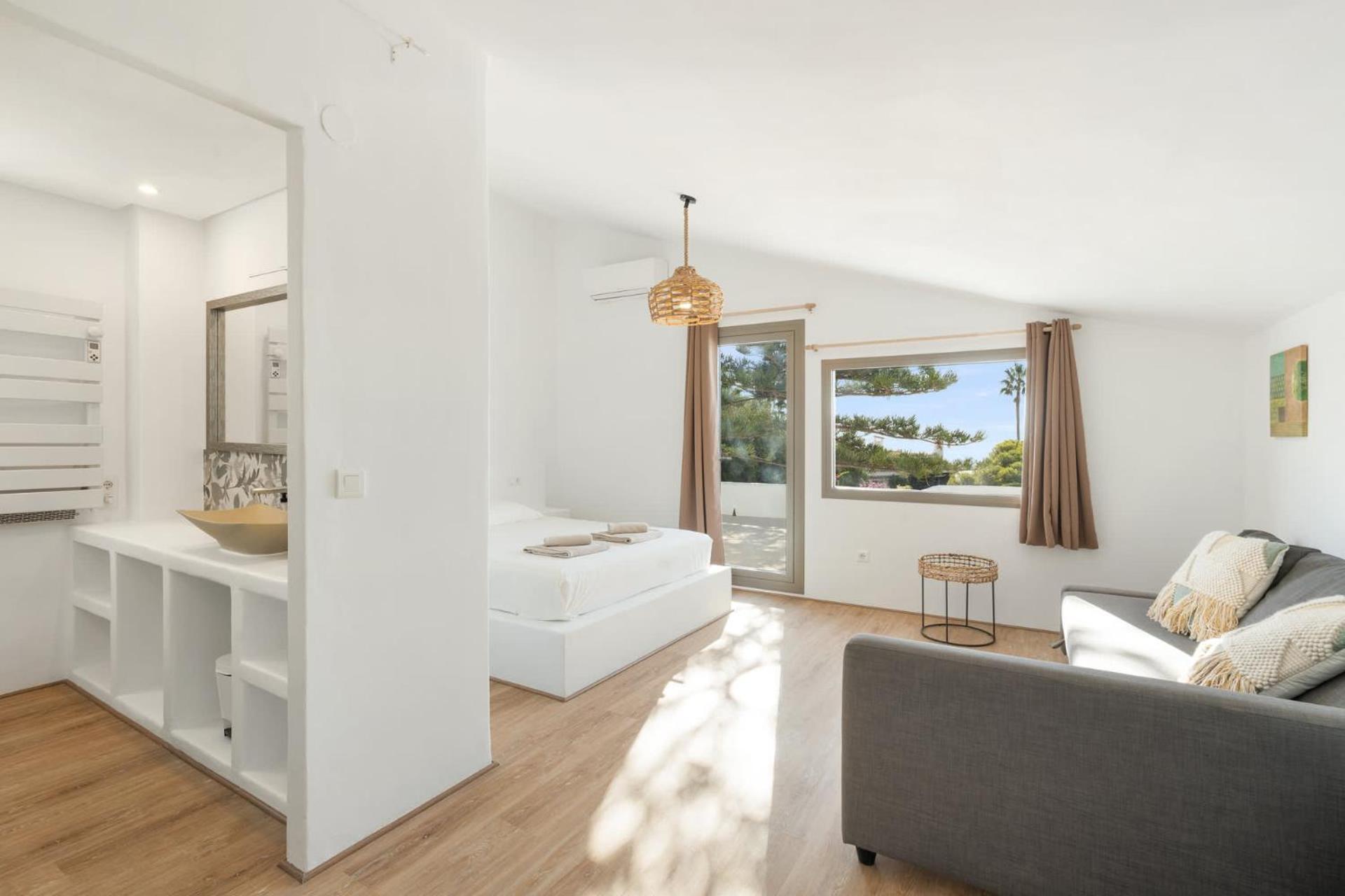 Bed & Breakfast In Villa Eden Palm Benalmadena Exterior photo