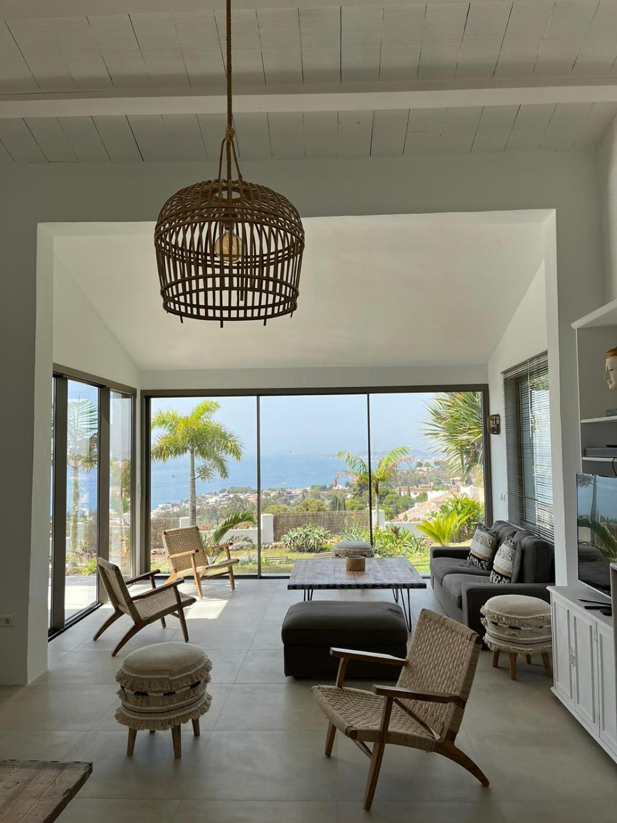 Bed & Breakfast In Villa Eden Palm Benalmadena Exterior photo